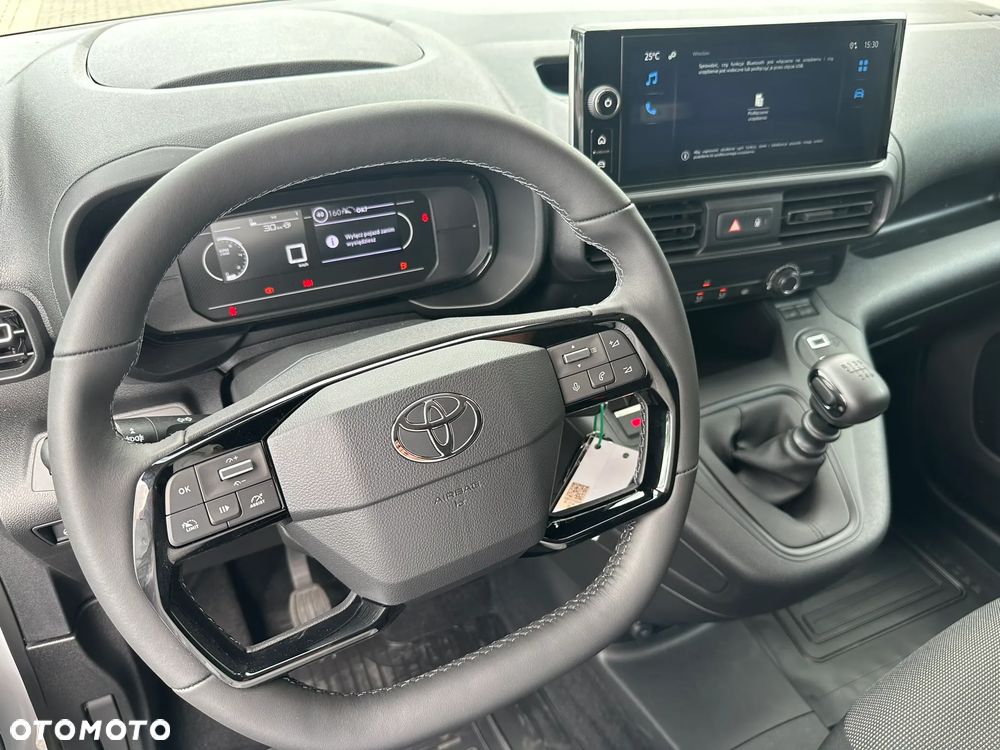 Toyota Proace City - 13