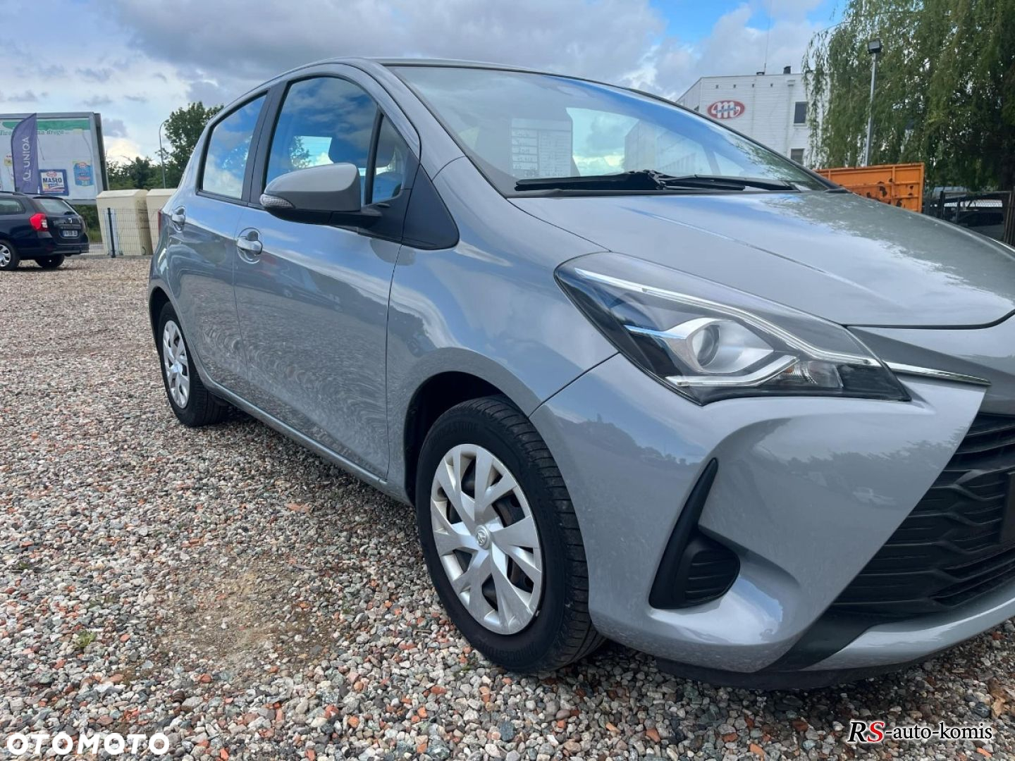 Toyota Yaris - 4