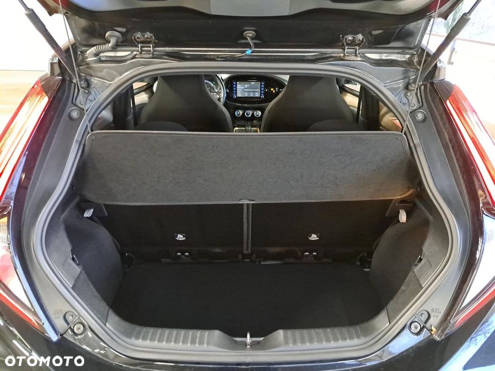 Toyota Aygo X 1.0 VVT-i Style CVT - 11