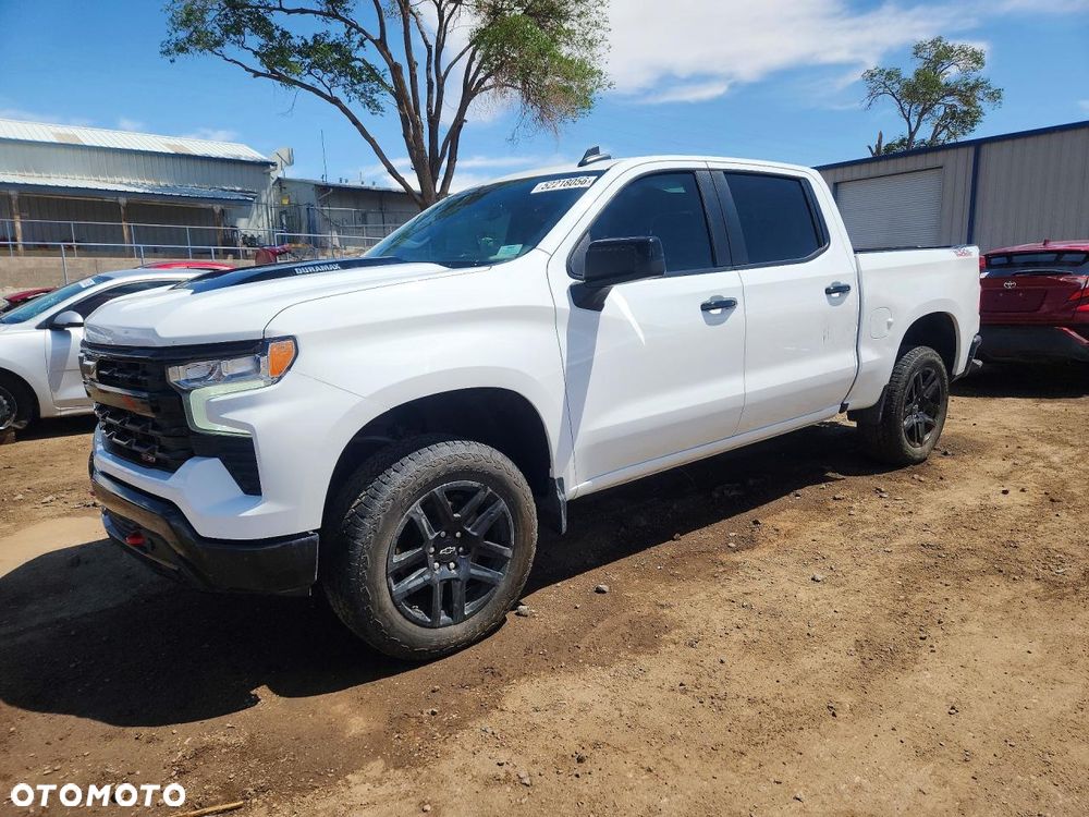 Chevrolet Silverado - 2