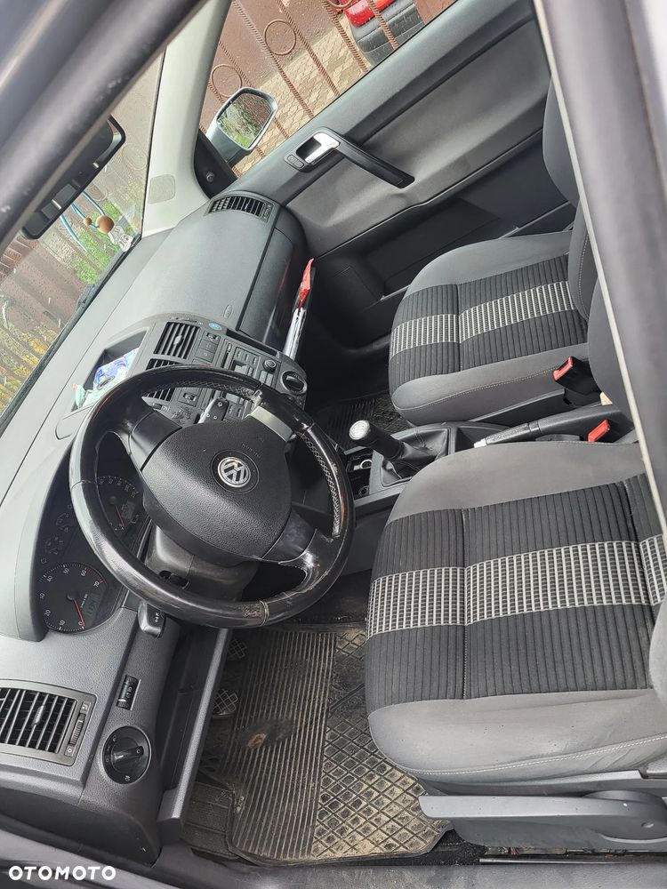 Volkswagen Polo - 8