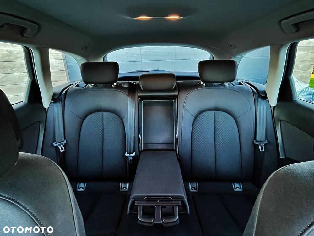 Audi A6 Avant 2.0 TDI Ultra - 10