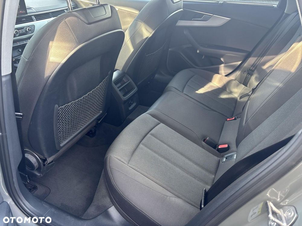Audi A4 Allroad - 23