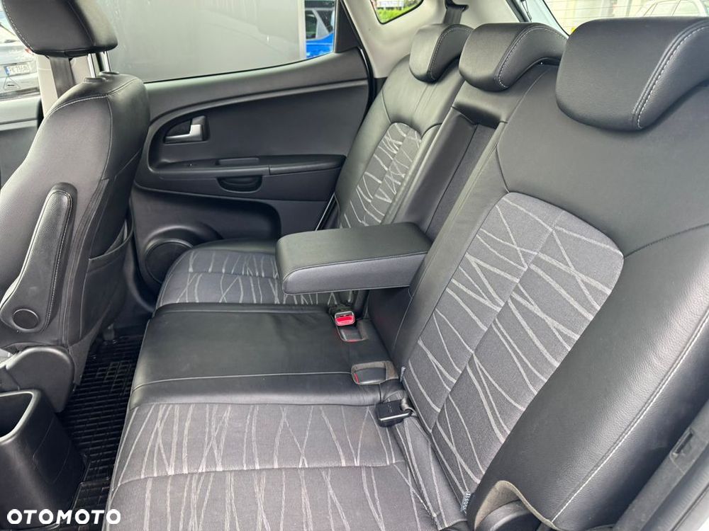 Kia Venga 1.4 Business Line - 17