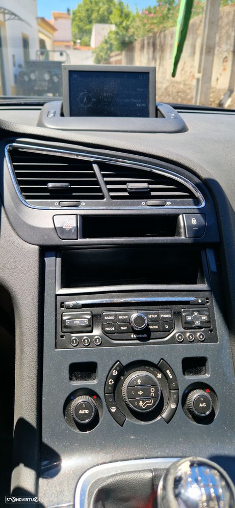 Peugeot 5008 1.6 BlueHDi Style - 12