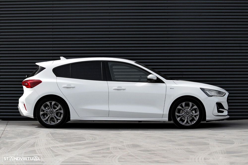 Ford Focus 1.0 EcoBoost MHEV ST-Line X Aut. - 4
