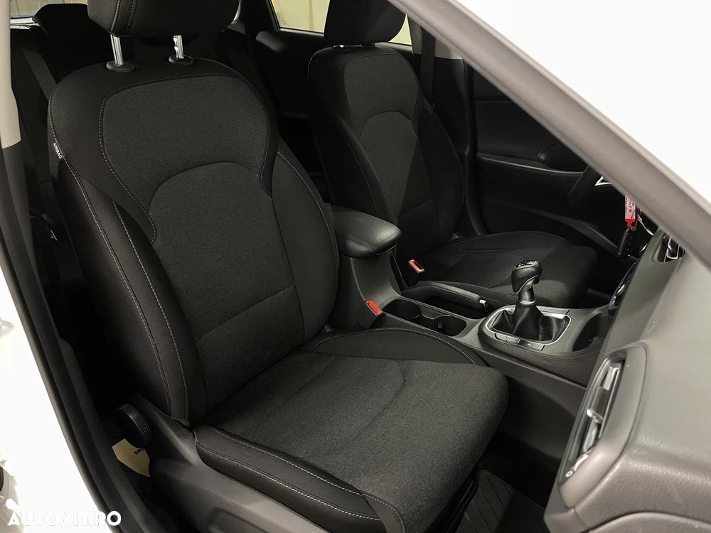 Hyundai i30 1.5 110CP M/T Highway - 10