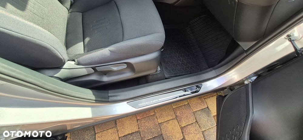 Toyota C-HR 1.8 Hybrid Business Edition - 18