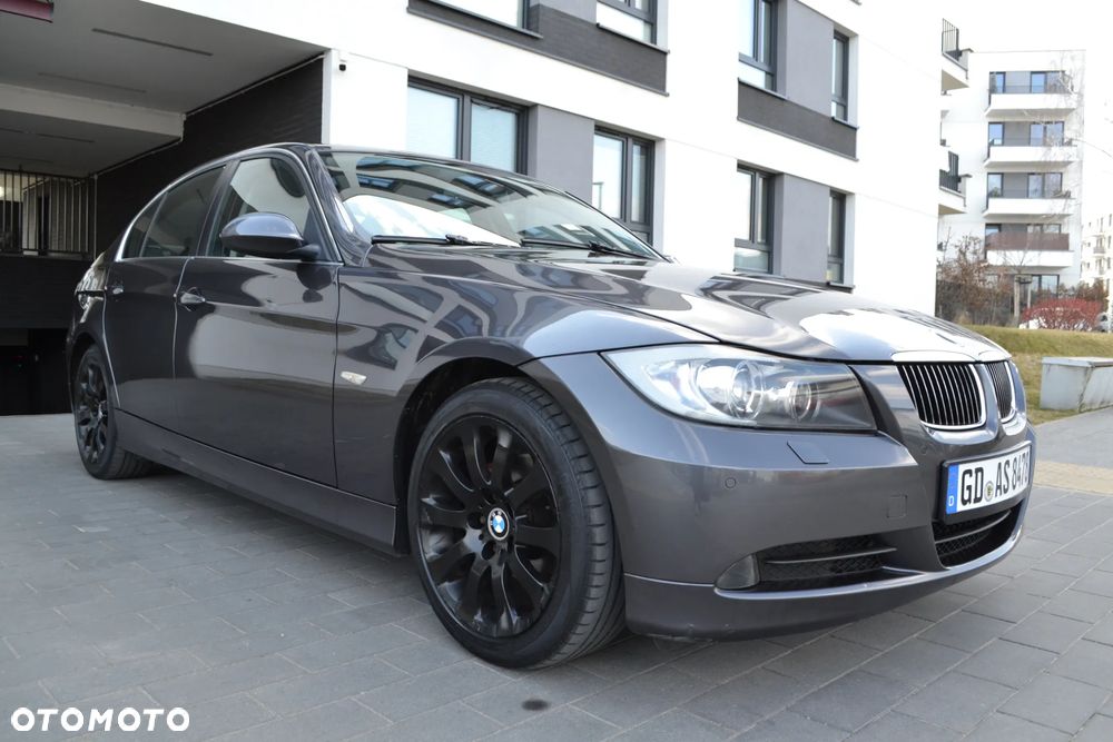 BMW Seria 3 325i - 11