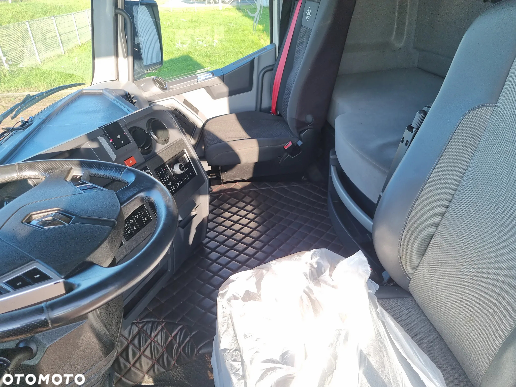 Renault T 480 adr - 7