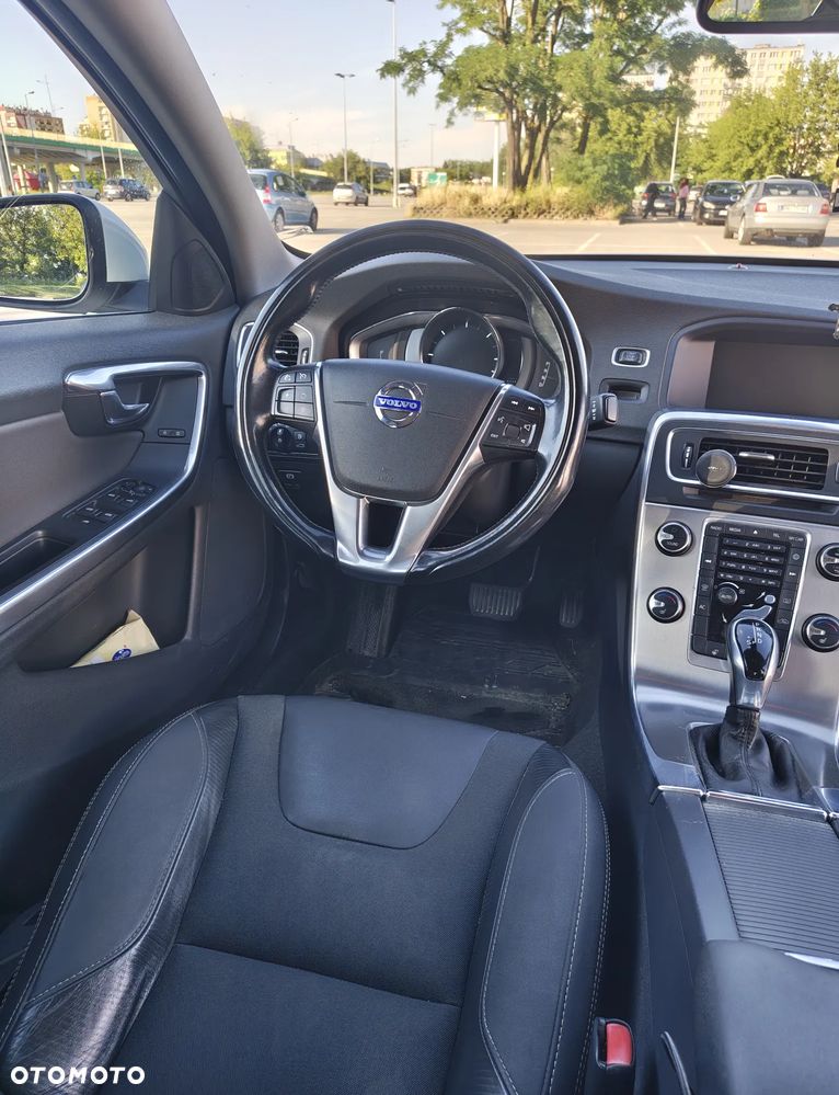 Volvo S60 D5 AWD Momentum - 7