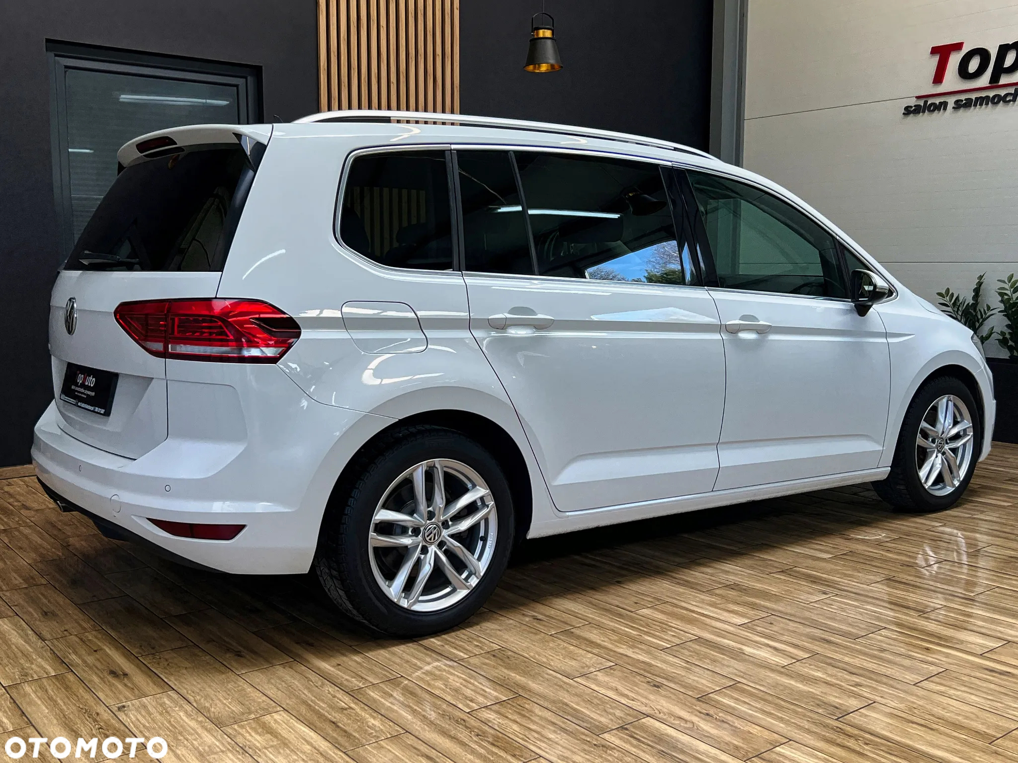 Volkswagen Touran 2.0 TDI BMT Highline DSG - 6
