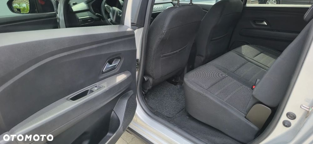 Dacia Jogger 1.0 TCe Comfort 7os - 12