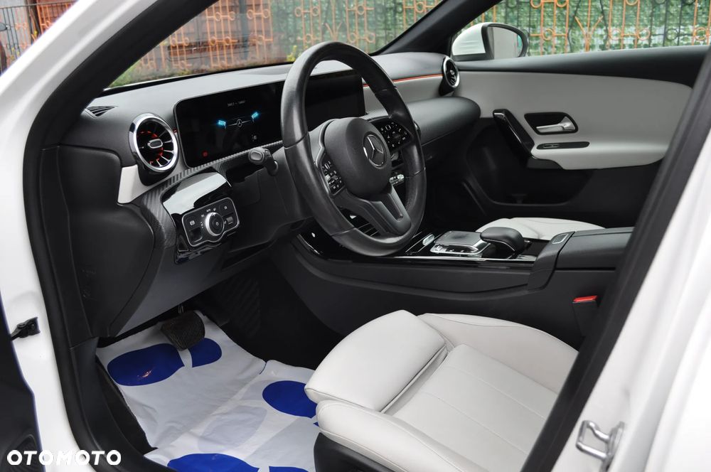 Mercedes-Benz Klasa A 180 d 7G-DCT Progressive - 10