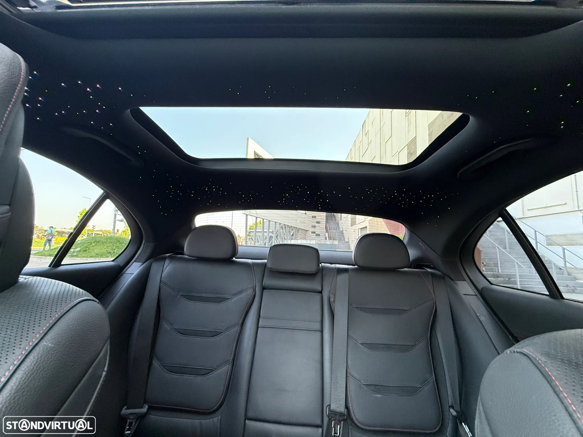 Mercedes-Benz C 43 AMG 4Matic Speedshift MCT9G Série Especial - 32