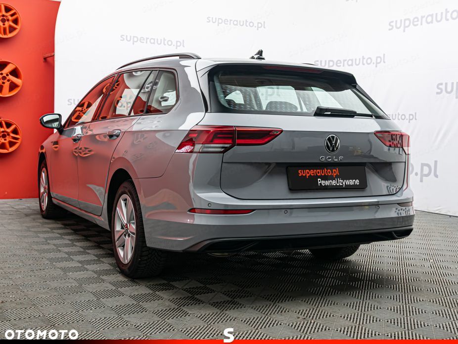 Volkswagen Golf - 24