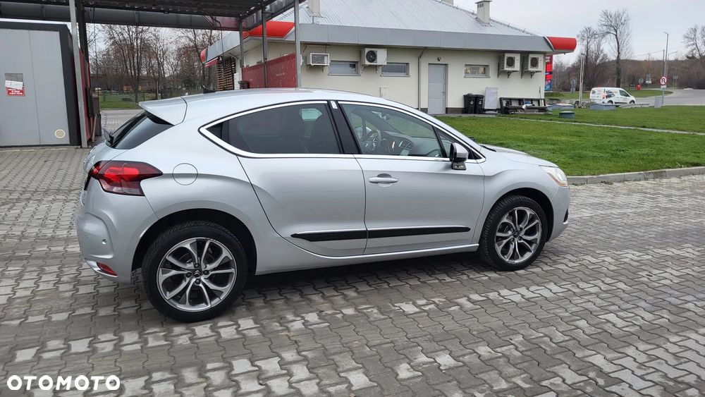 Citroën DS4 HDi 165 Urban Show - 15