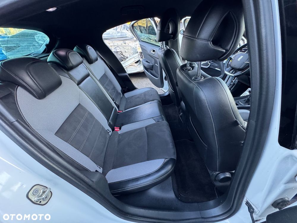 Citroën DS4 BlueHDi 150 S&S SoChic - 11