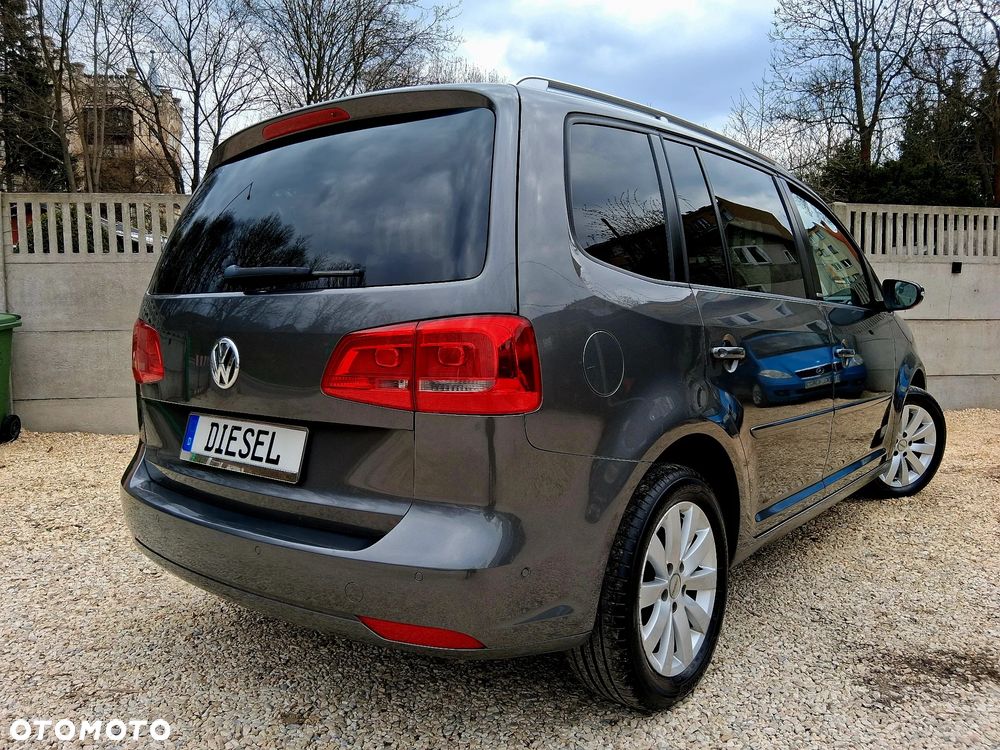 Volkswagen Touran 2.0 TDI DPF BlueMotion Technology STYLE - 3