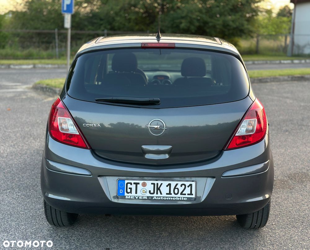 Opel Corsa 1.2 16V - 12