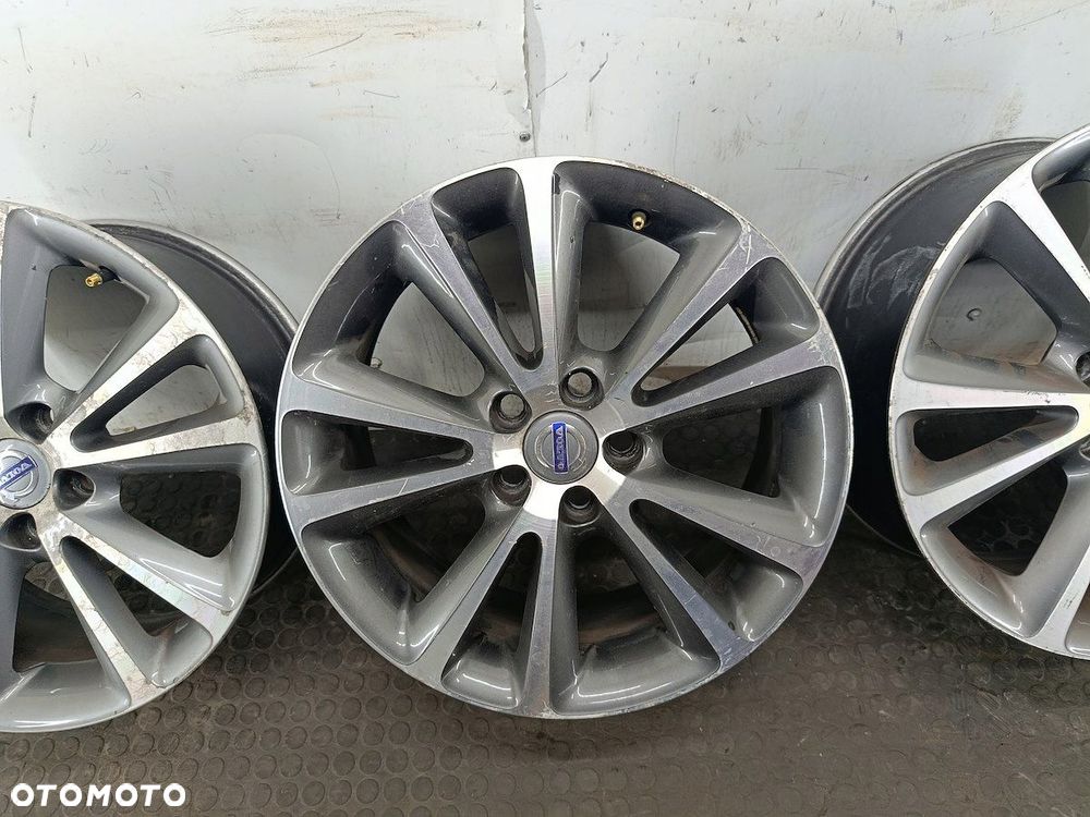 FELGI ALUMINIOWE KOMPLET 17 VOLVO S40 II 31202073  31280005 - 9