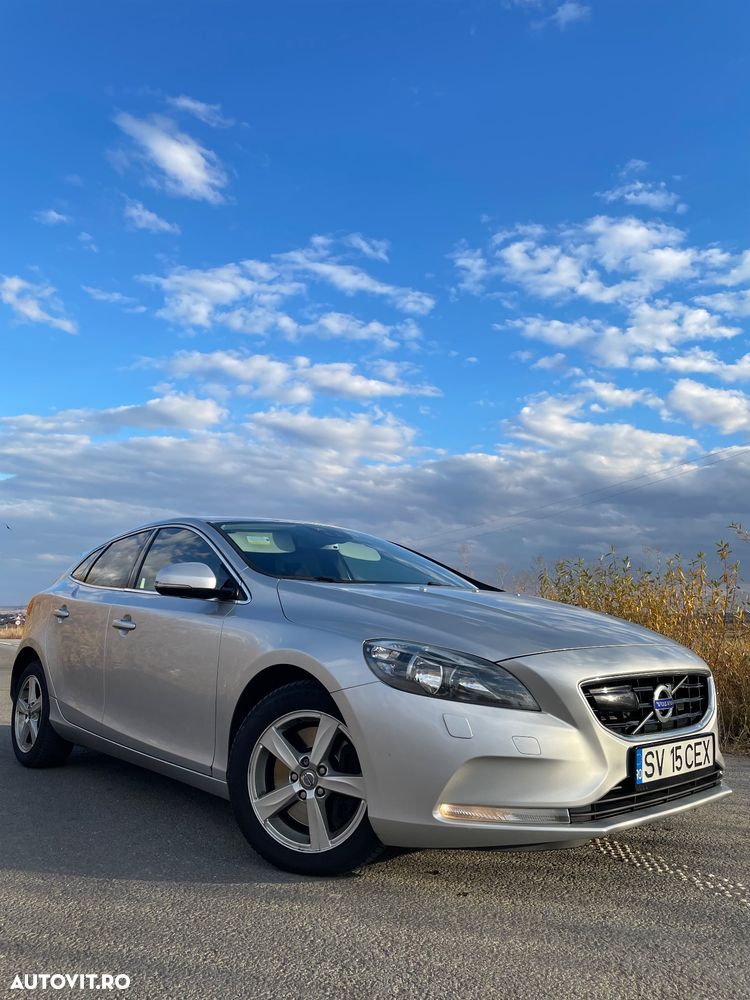 Volvo V40 D3 Aut. Summum - 2