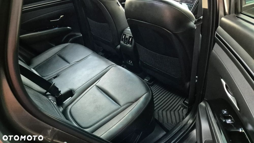 Hyundai Tucson 1.6 T-GDi HEV Executive N Line 4WD - 18