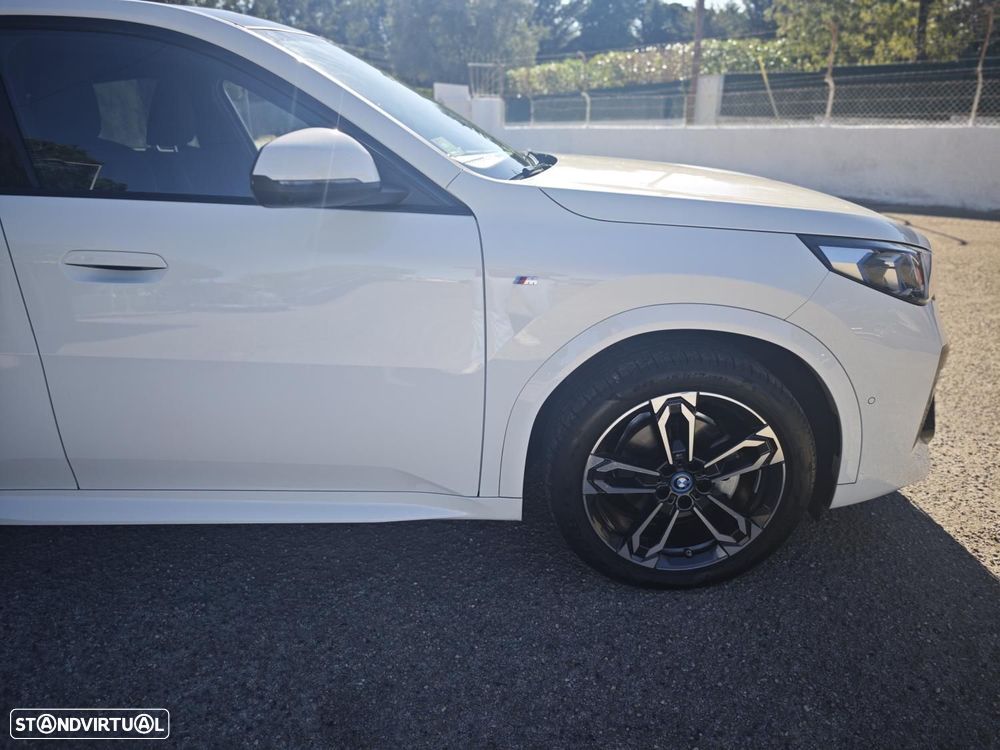 BMW iX2 eDrive20 Pack Desportivo M - 19