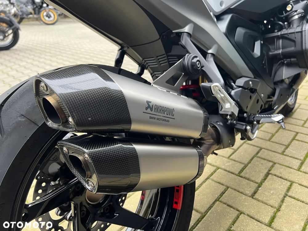 BMW RS - 19