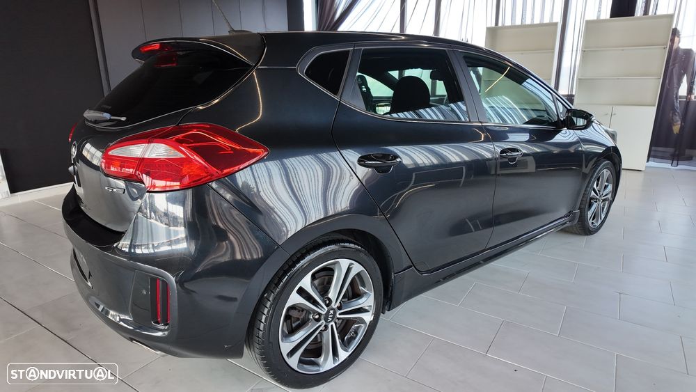 Kia Ceed 1.6 CRDi GT Line - 29