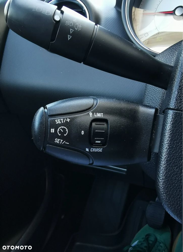 Peugeot 308 HDi FAP 110 Platinum - 12