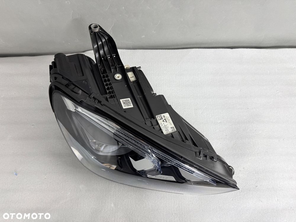 Lampa przednia  prawa Mercedes-Benz GLE W167 A167 A1679066604 - 3