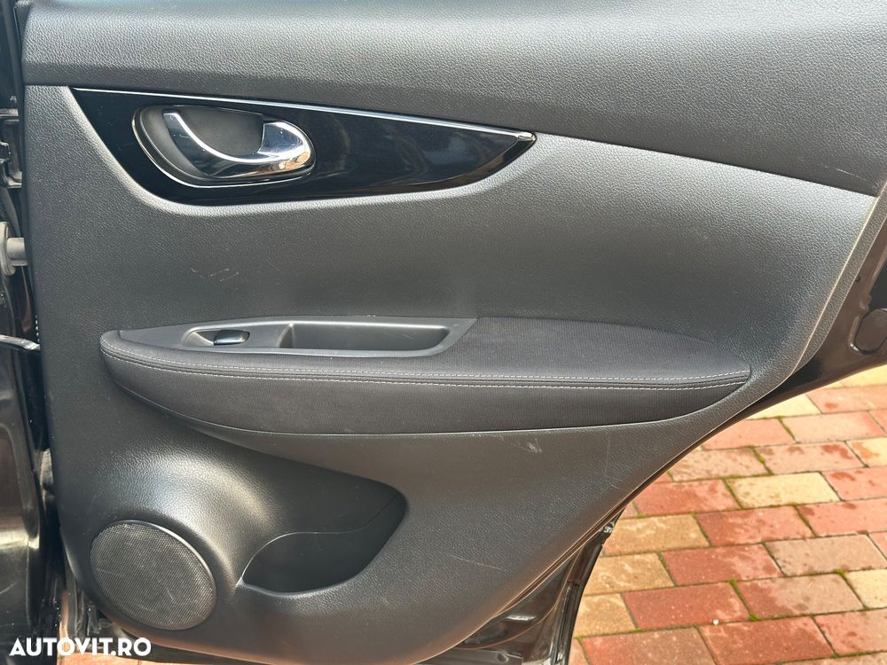 Nissan Qashqai 1.6 DCI Start/Stop N-Connecta - 30