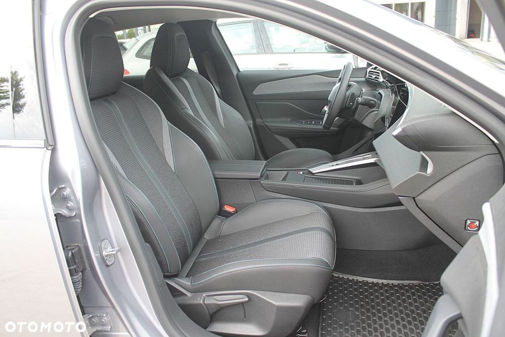 Peugeot 308 1.2 PureTech Allure S&S EAT8 - 12