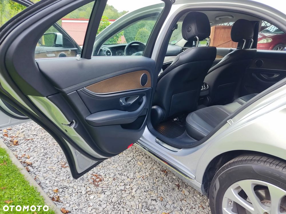 Mercedes-Benz Klasa E 220 d 9G-TRONIC - 7