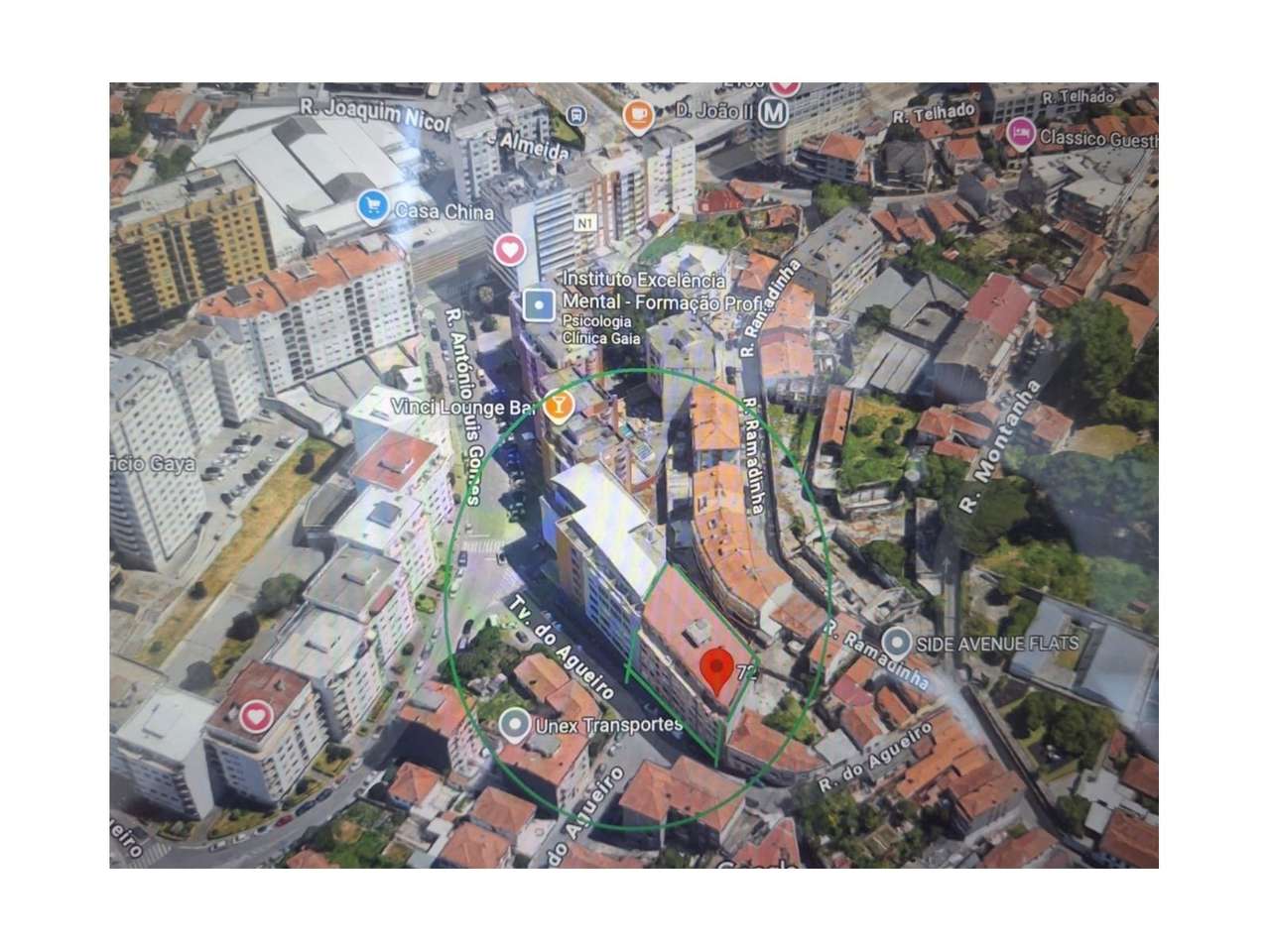 Loja próxima da Estação Metro D João II em Vila Nova Gaia - Grande imagem: 2/9