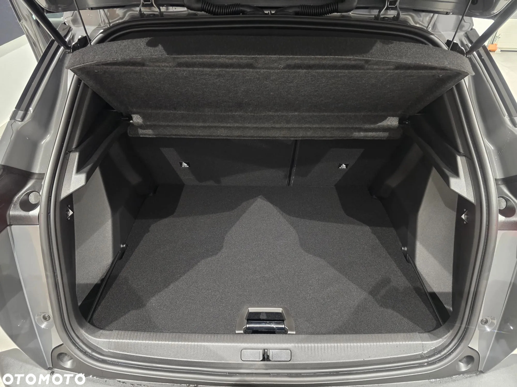 Peugeot 2008 PureTech mHEV Allure e-DCS6 - 13