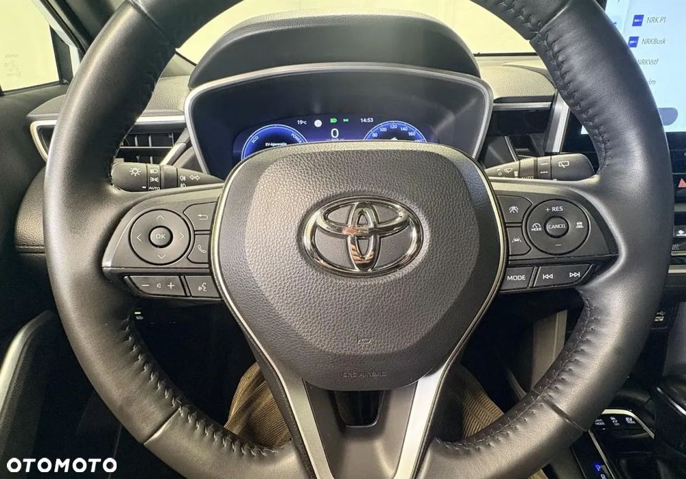 Toyota Corolla 2.0 Hybrid Executive - 17