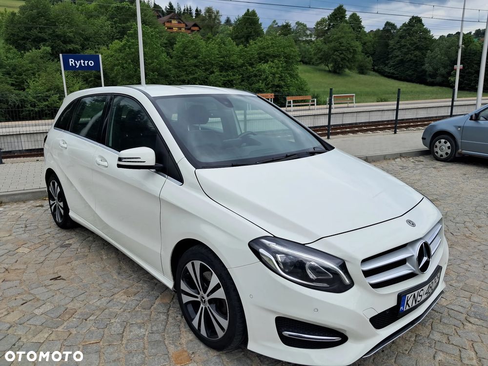 Mercedes-Benz Klasa B 200 d Peak Edition - 14