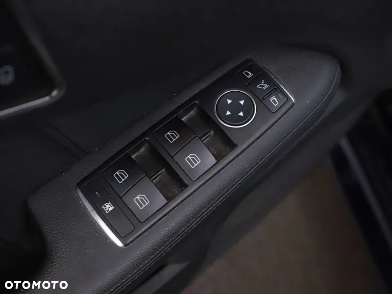 Mercedes-Benz Klasa E 350 T CDI DPF 4Matic BlueEFFICIENCY 7G-TRONIC Avantgarde - 9