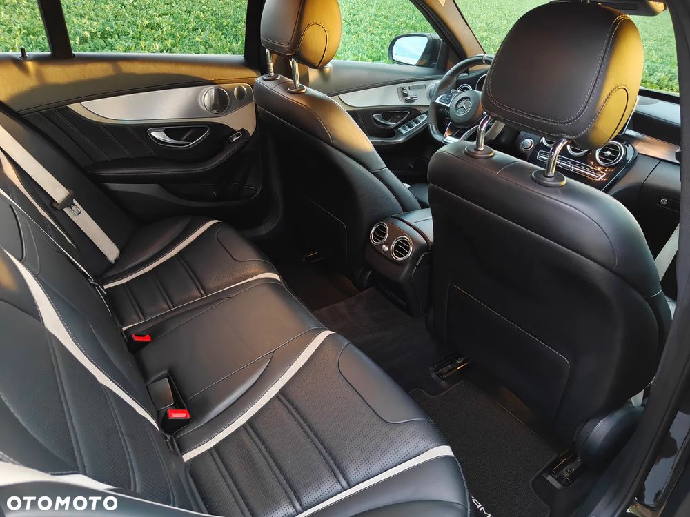 Mercedes-Benz Klasa C AMG 63 S AMG Speedshift 7G-MCT - 14