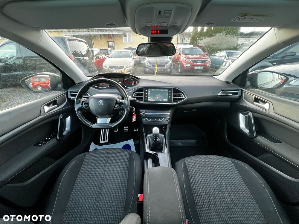 Peugeot 308 - 16