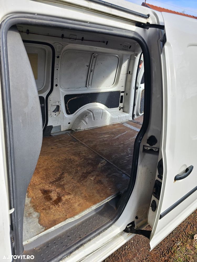 Volkswagen Caddy - 9