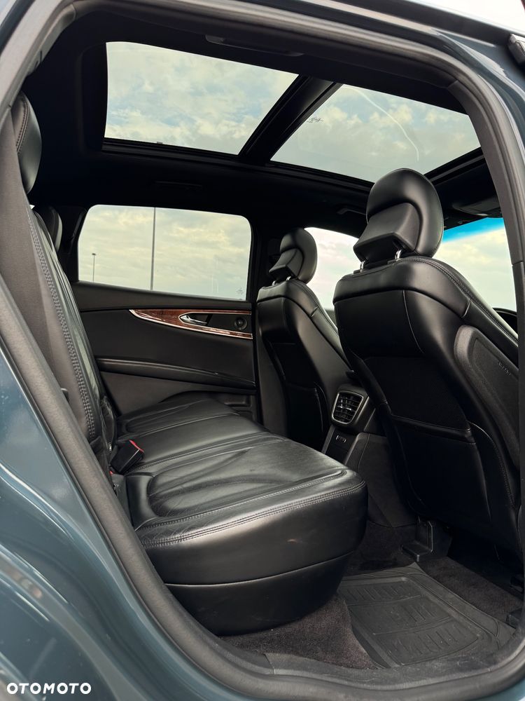 Lincoln MKX - 12