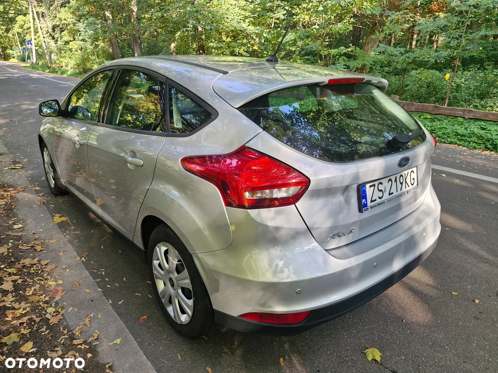 Ford Focus 1.6 Trend - 5