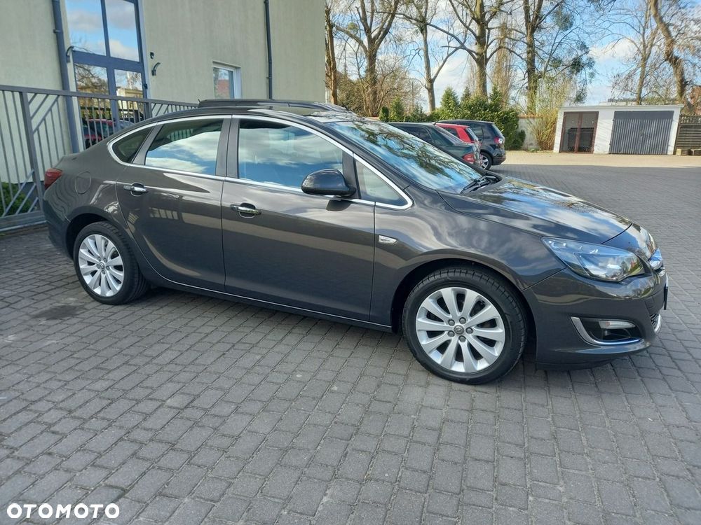 Opel Astra 1.4 Innovation - 12