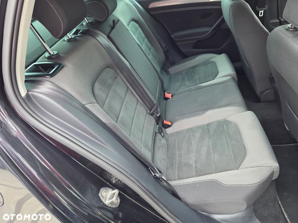 Volkswagen Golf - 7