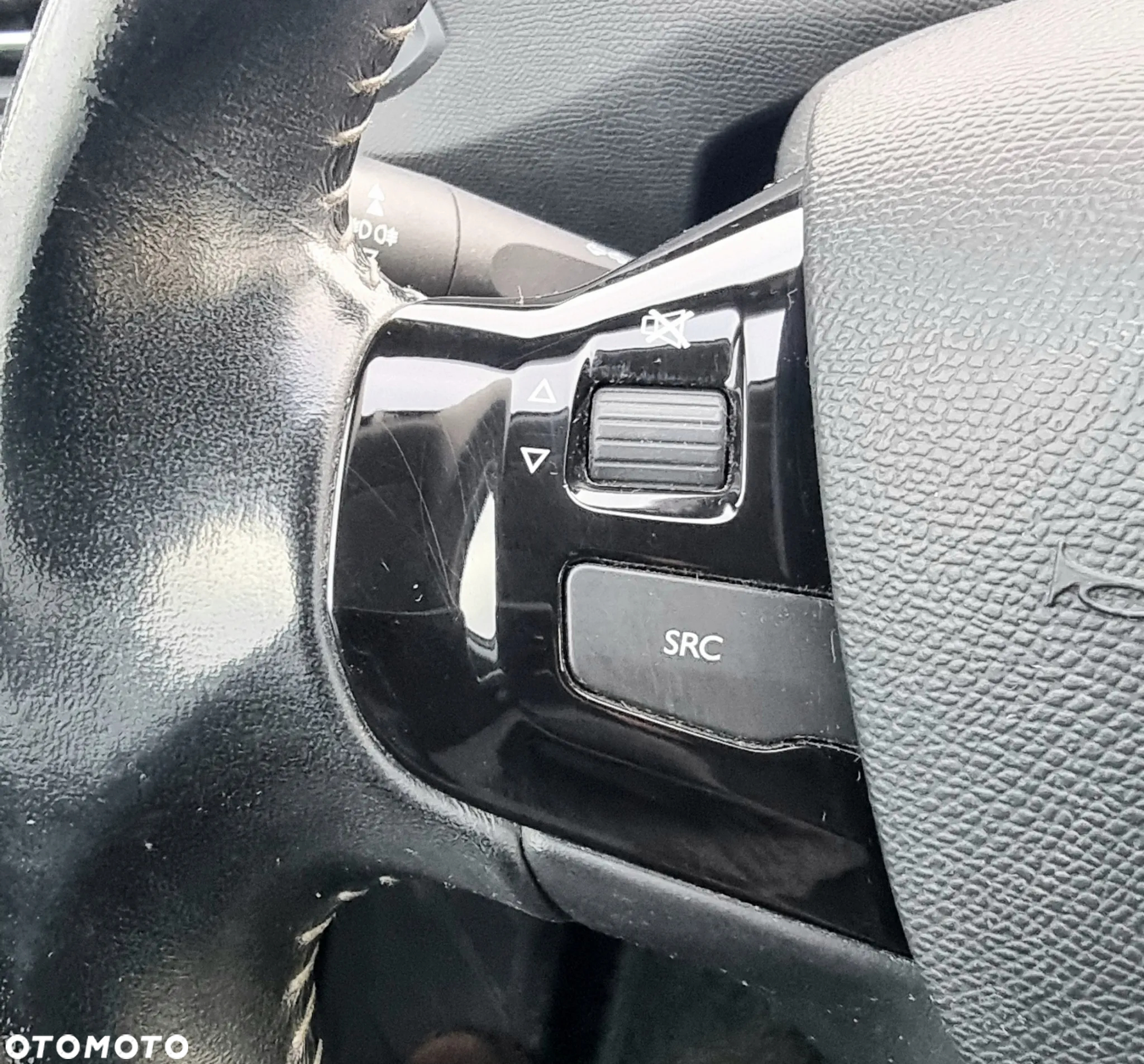 Peugeot 308 1.6 BlueHDi Allure S&S - 25