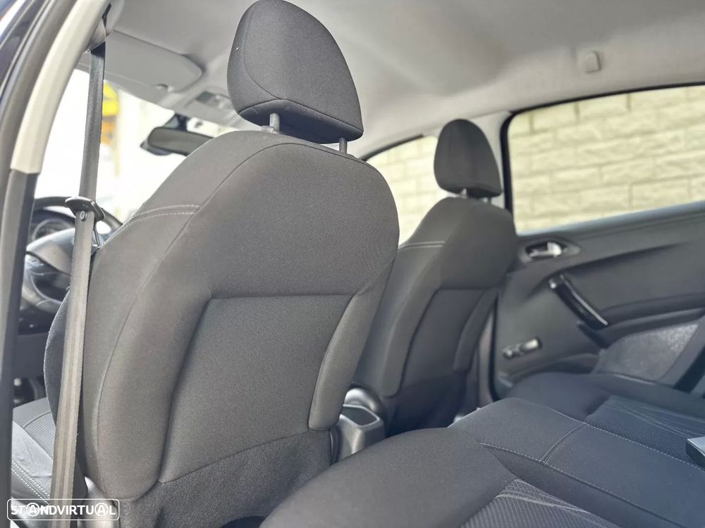 Peugeot 208 1.2 PureTech Active - 10