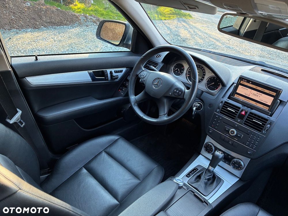 Mercedes-Benz Klasa C 350 Avantgarde - 16